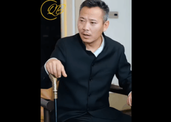 N3110007 กบ งค บให ไปด ณหน เลยจ างผ ชายมาตบตา แต คาดไม งว าเขาค อทายาทแสนล าน part2