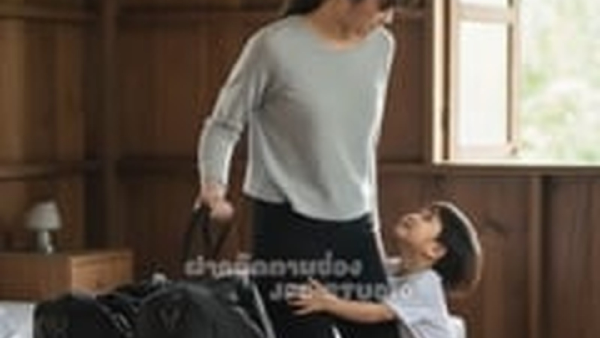 N2405067_ผ วออกเร อ 10 ช วโมง กล บมาเจอเม ยนอนกอดอย ก บเพ อนต วเอง_part2